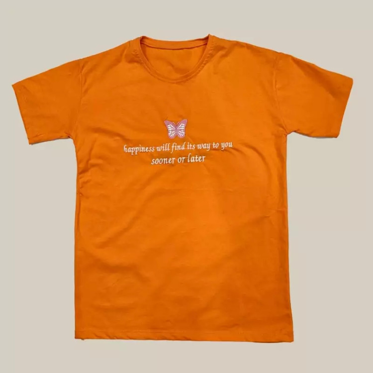 خرید تیشرت زنانه گلدوزی شده طرح پروانه